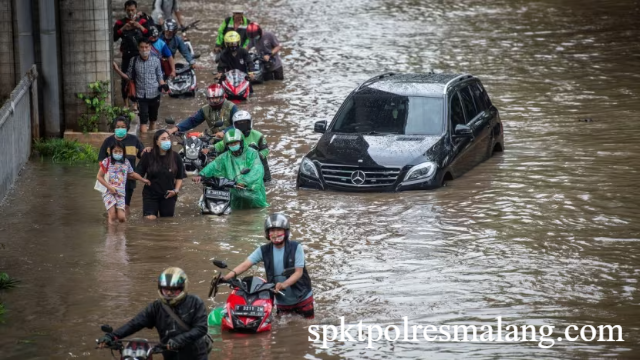 Menghadapi Dampak Banjir Besar di Akhir Tahun